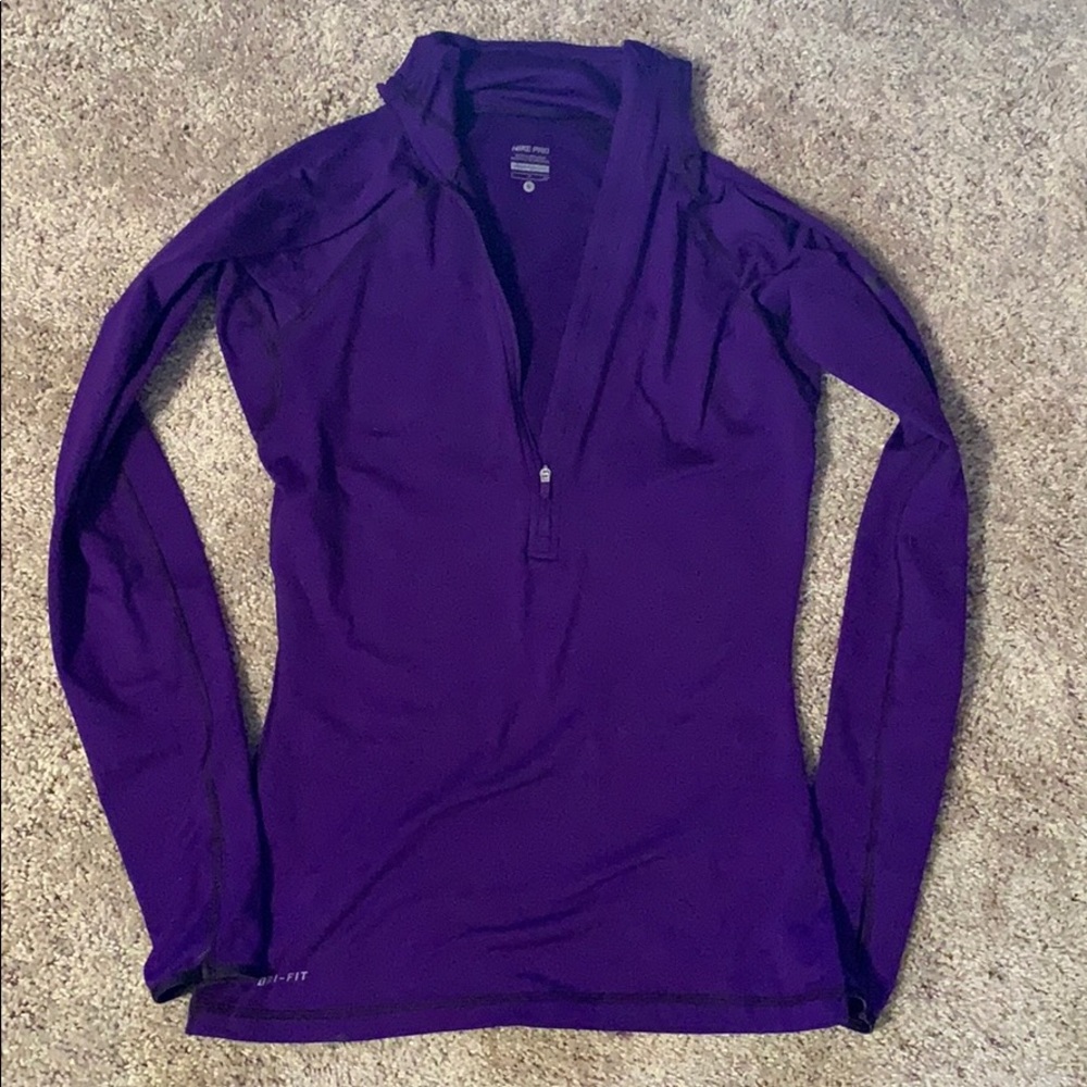 Women’s Small Nike pro dri-fit athletic top